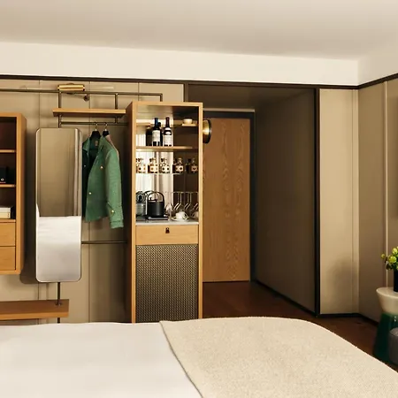 Norman & Hotel Parigi